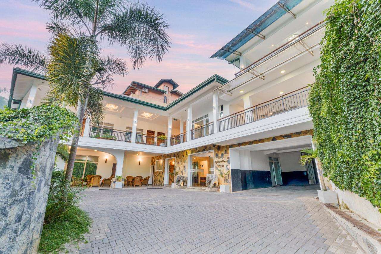 Image of  Hotel Travellers Nest Kandy 