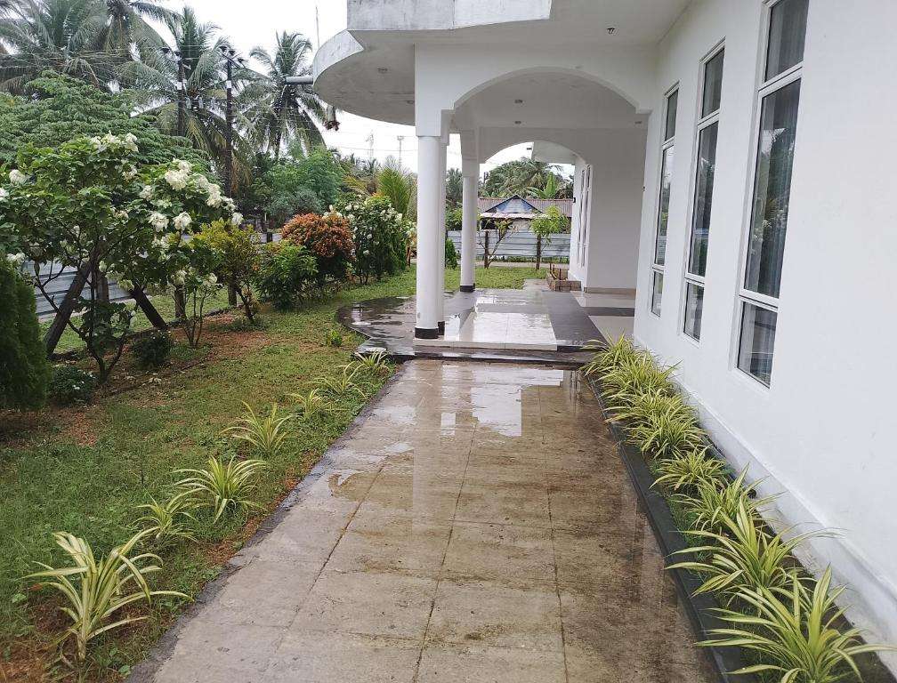 Image of  Laxsume Guest House Nilaveli 