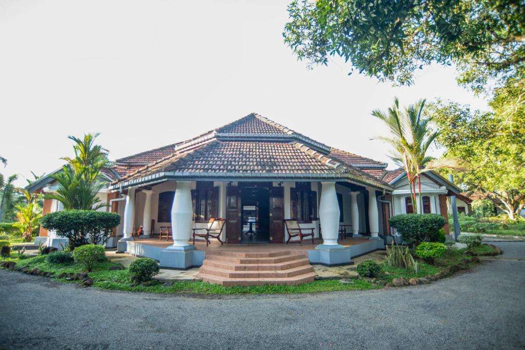 Image of  Heritage Samanthanna 