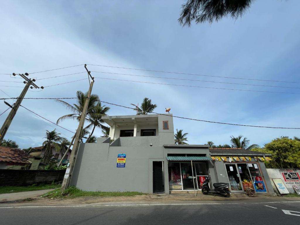 Image of  Dinu Holiday Inn 
