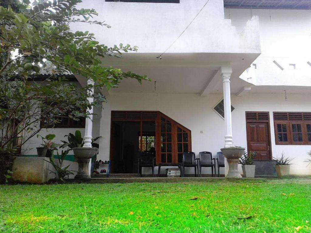 Image of  Smart Holiday Inn 