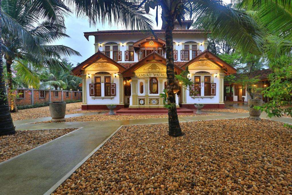Image of  Sandali Walauwa 