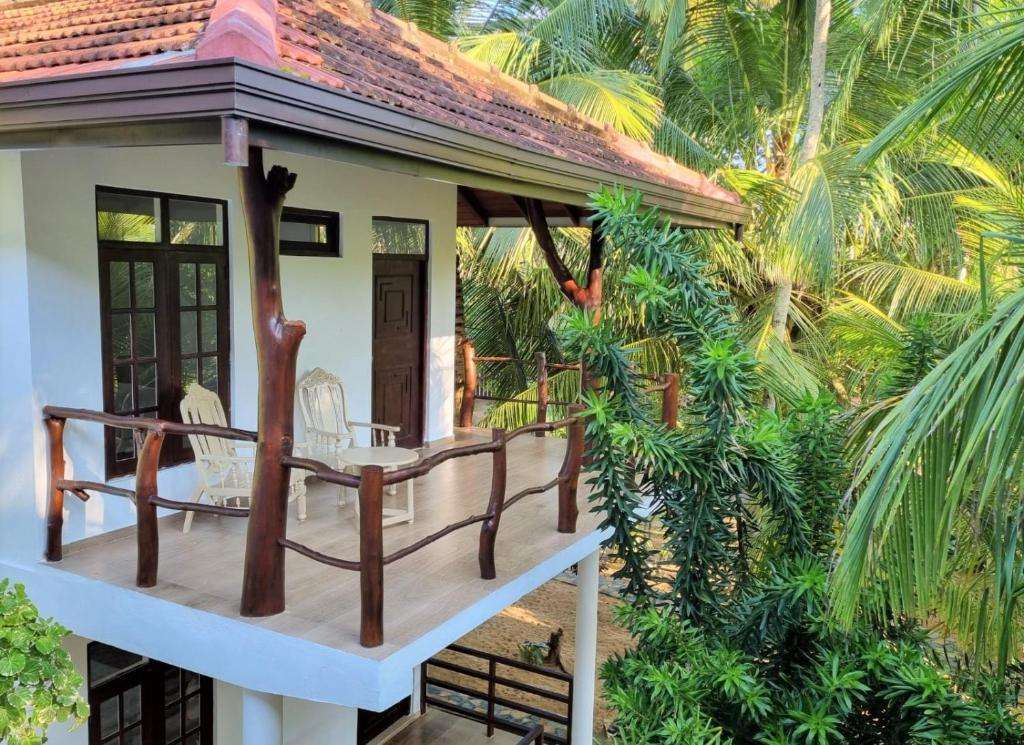 Image of  Golden Beach Paradise 