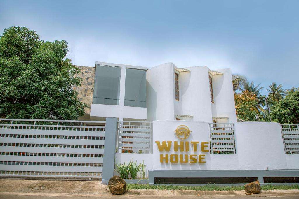 Image of  White House Hotel 
