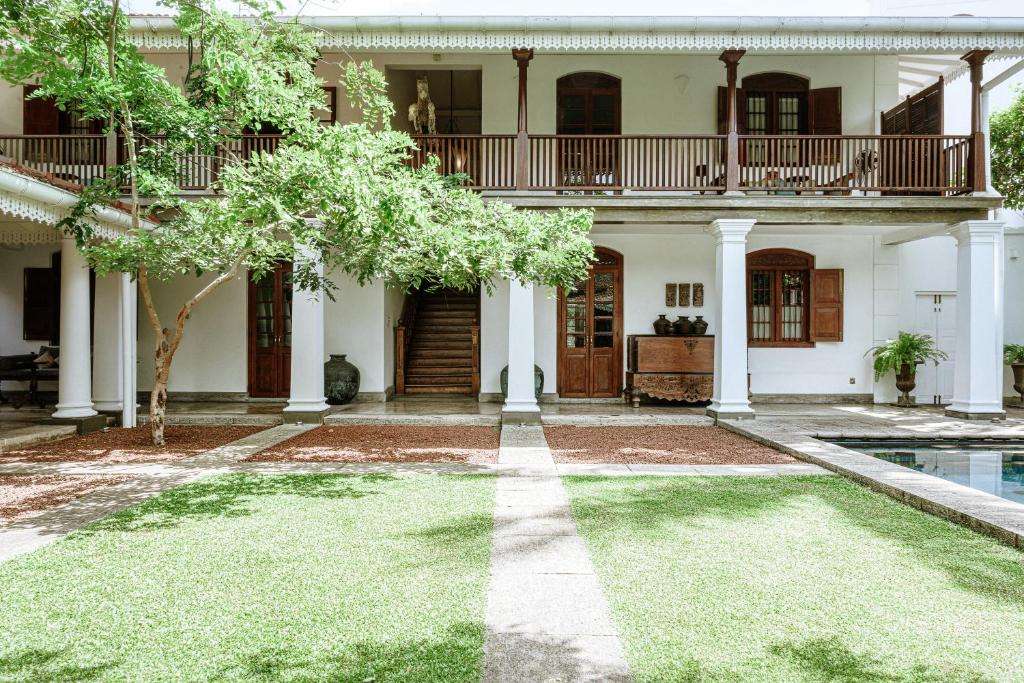 Image of  Maniumpathy Hotel 