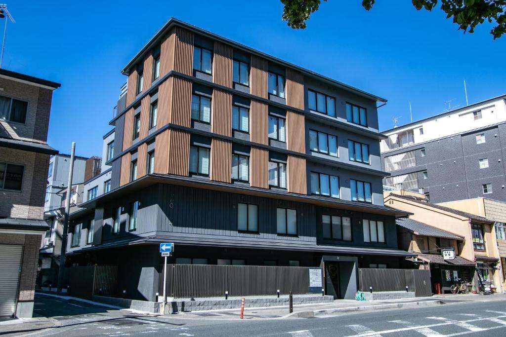 Image of  Minn Gion Sanjo 