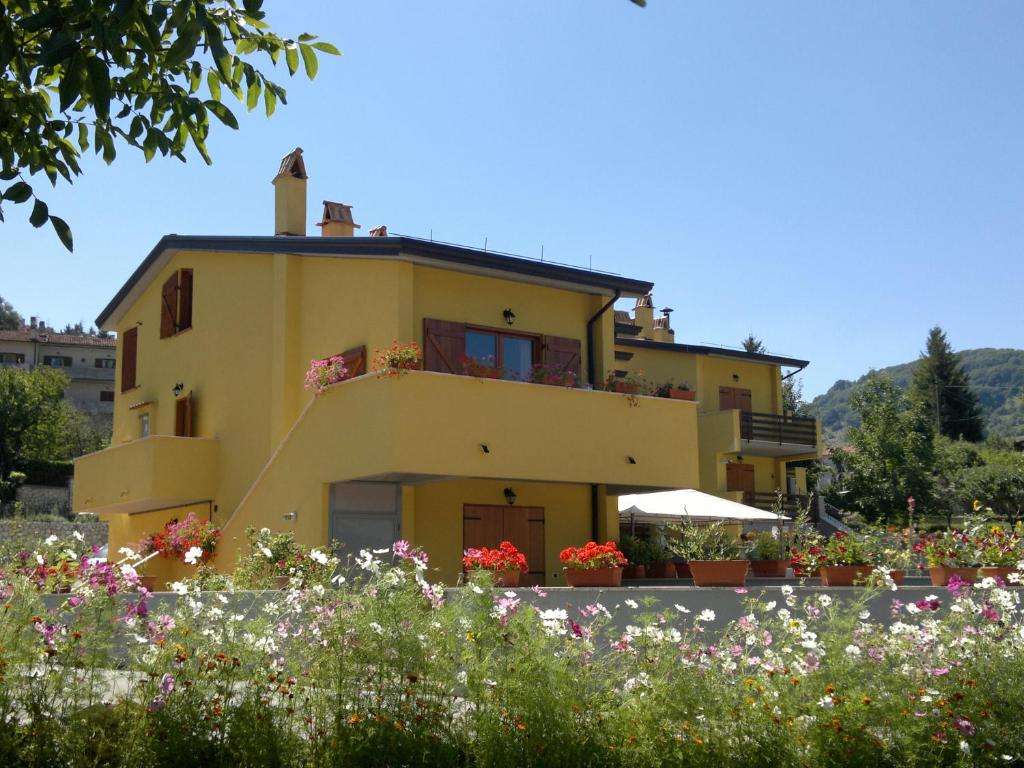 Image of  4Flats In Orto Di Venanzio 