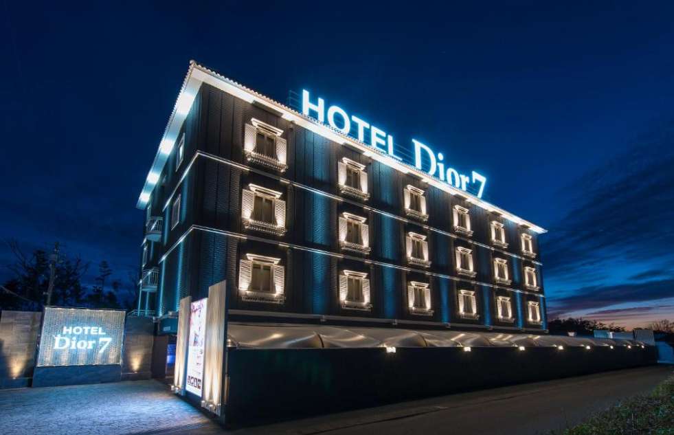 Image of  HOTEL Dior7 