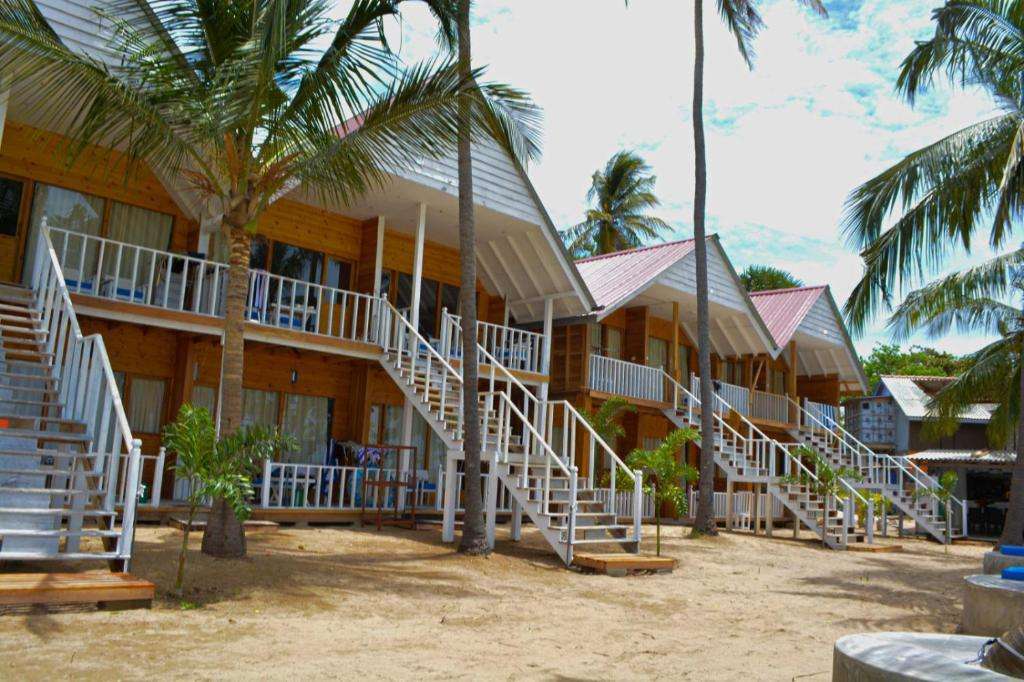 Image of  Golden Beach Cottages 