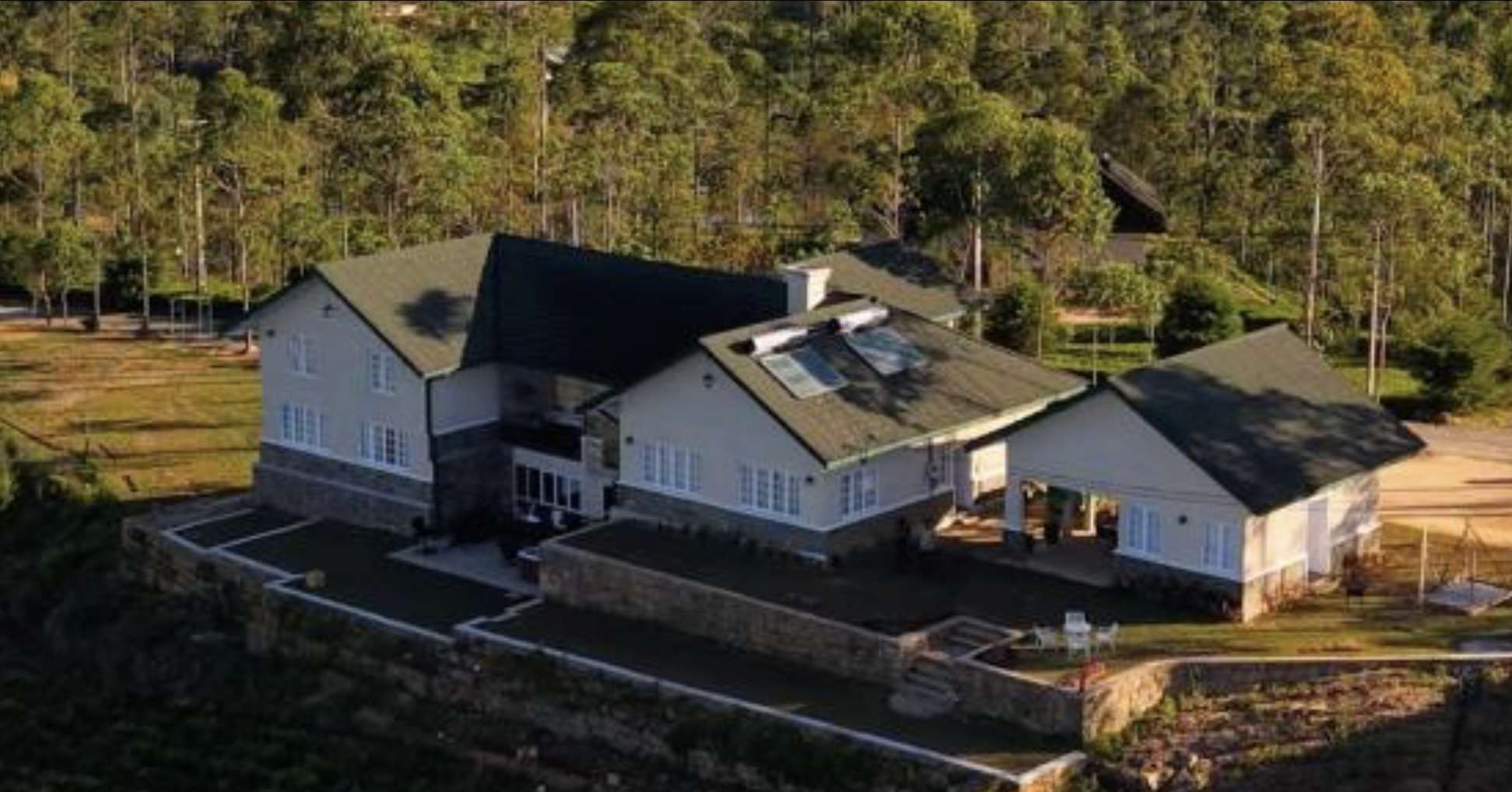 Image of  Villa Dhūmragiri 