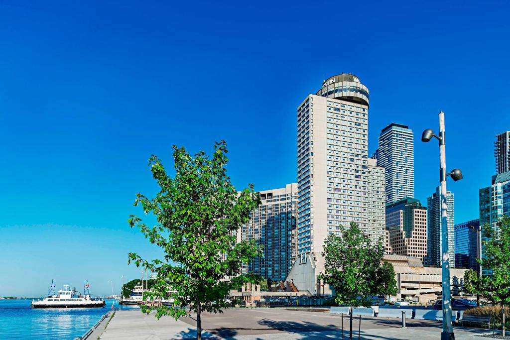 Image of  The Westin Harbour Castle 