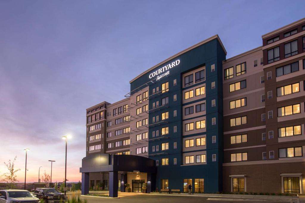 Image of  Courtyard By Marriott Calgary South 