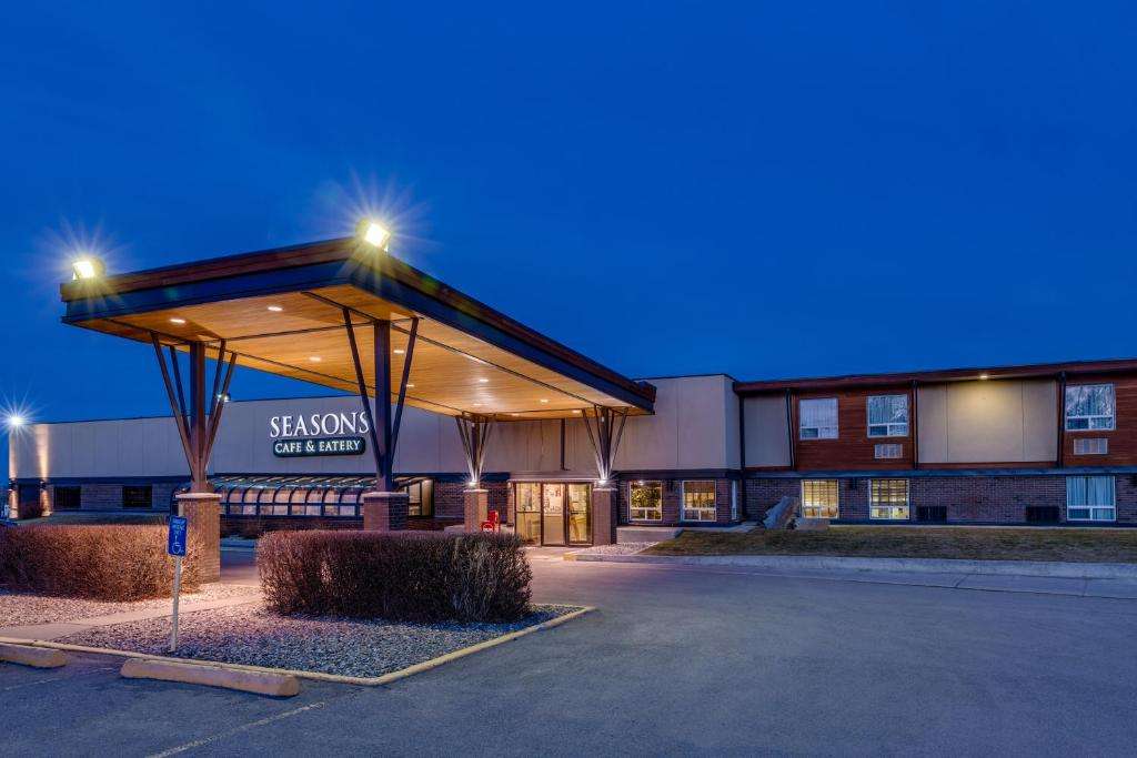 Image of  Heritage Inn Hotel & Convention Centre - Pincher Creek 