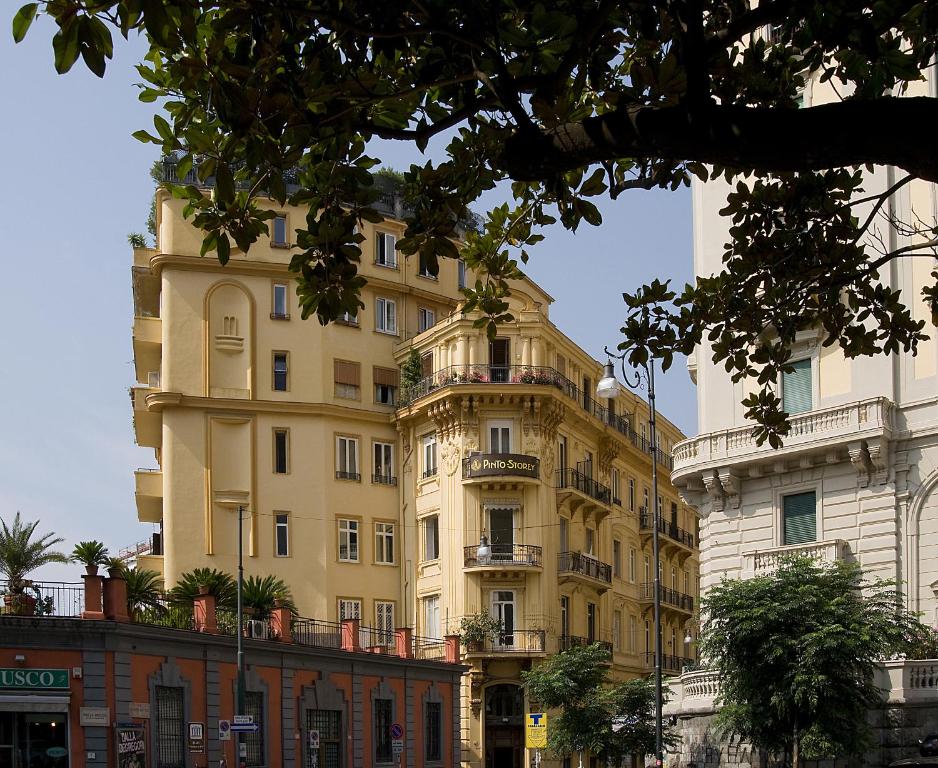 Image of  Pinto-Storey Hotel 