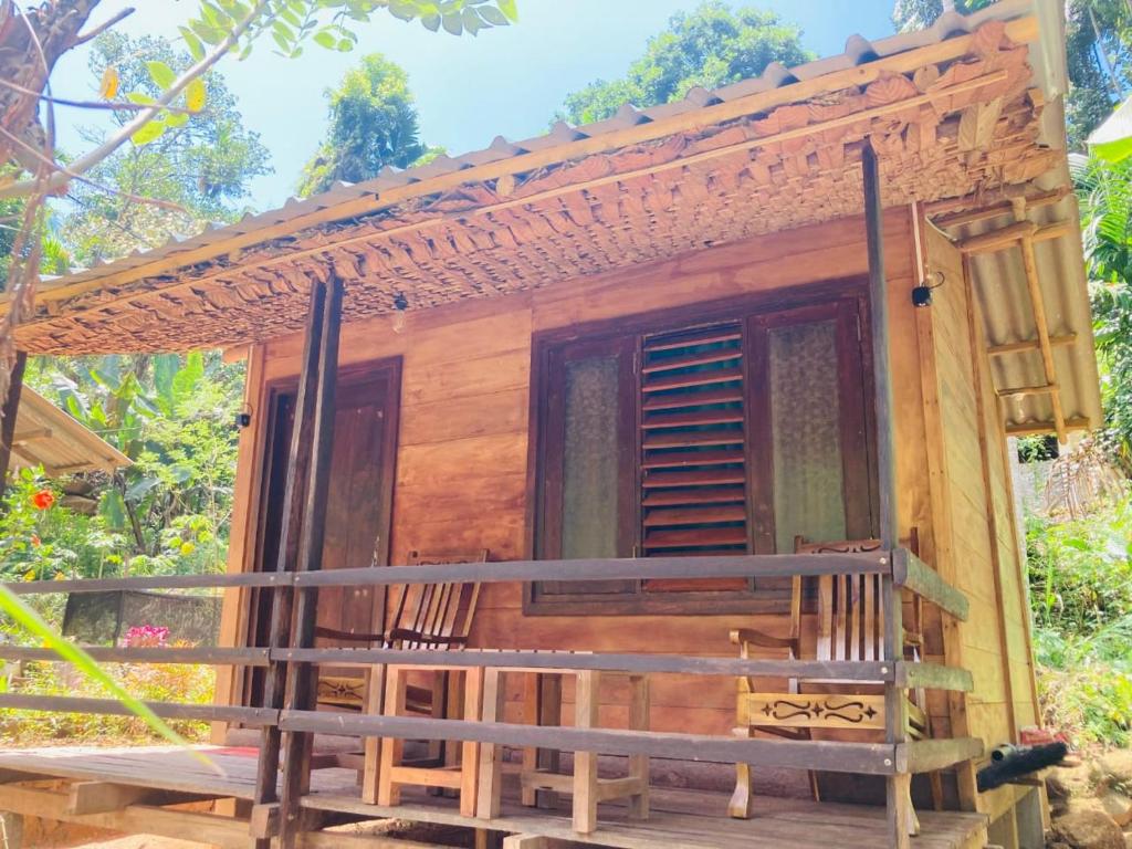 Image of  Sinharaja Pitadeniya Hut 