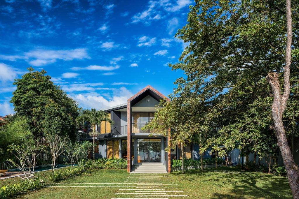 Image of  Lake Villa By Carlsen 