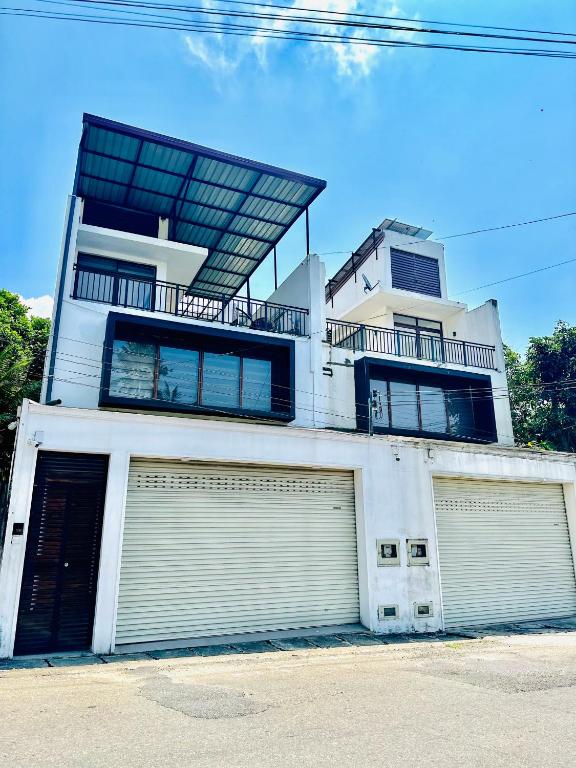 Image of  On-Fleek Residencies 