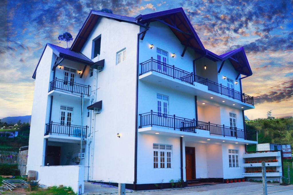 Image of  Queensland Hotel 