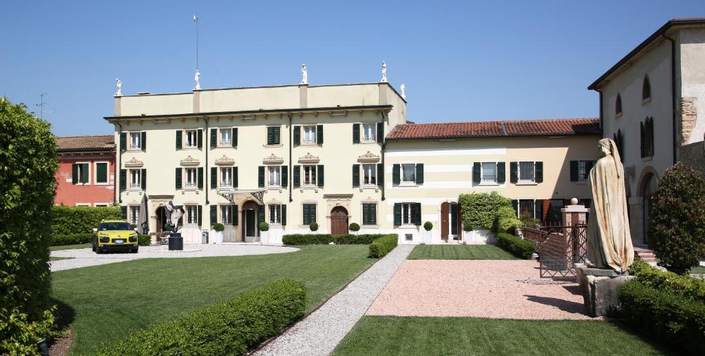 Image of  Madonna Villa Baietta 