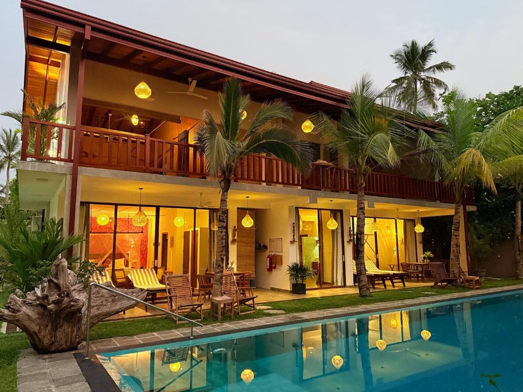 Image of  Sri Palms 