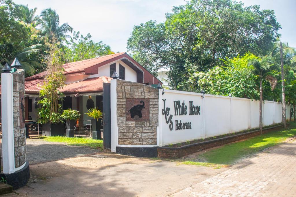 Image of  JC'S White House 