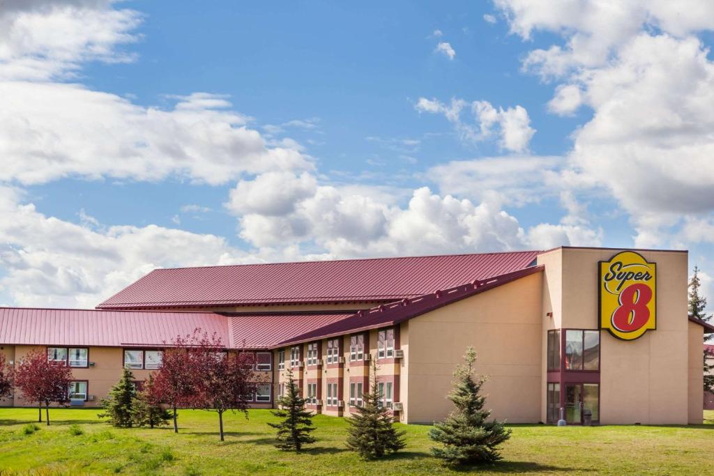 Image of  Super 8 By Wyndham Sherwood Park 