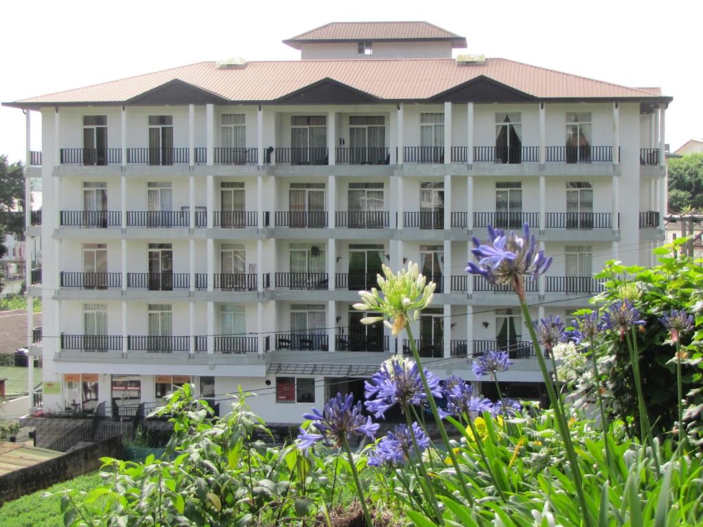 Image of  Shinic Holiday Inn 