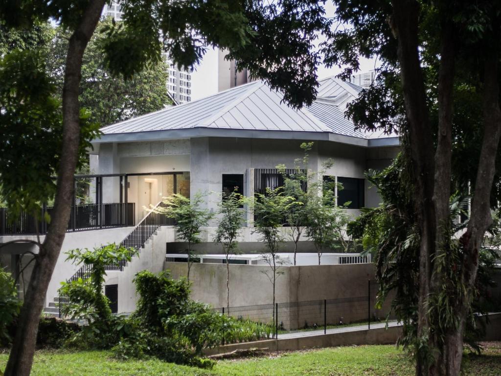 Image of  Lloyd's Inn 