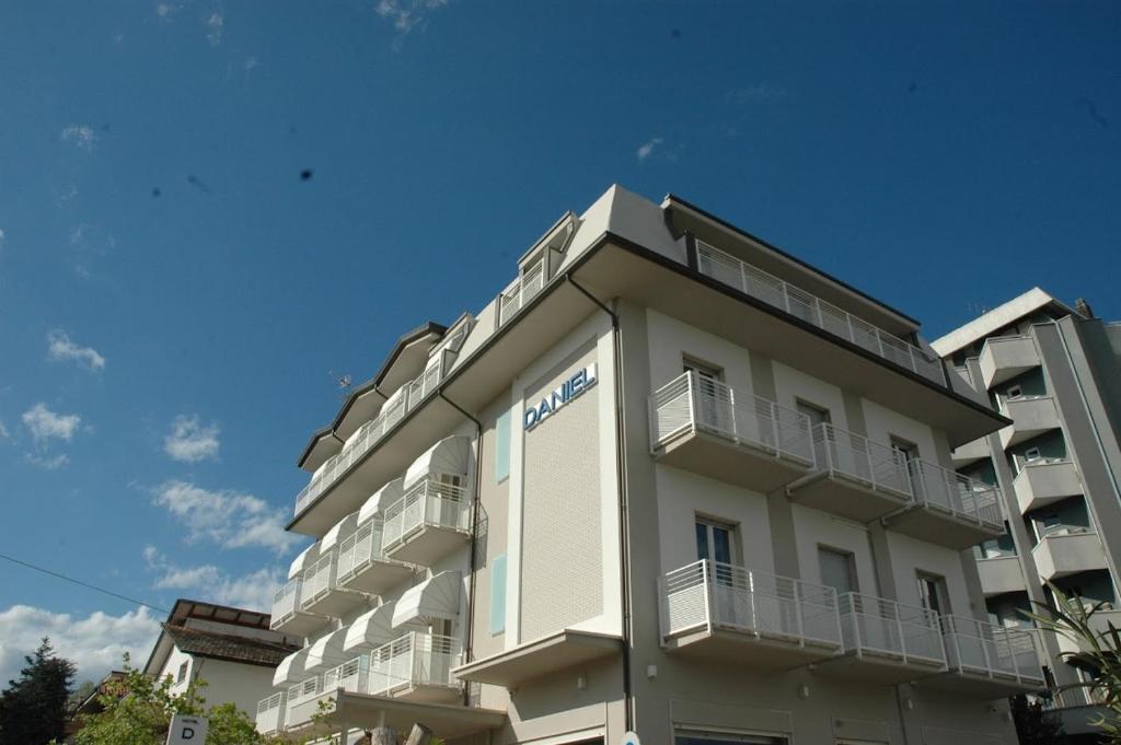 Image of  Daniel Apartments 