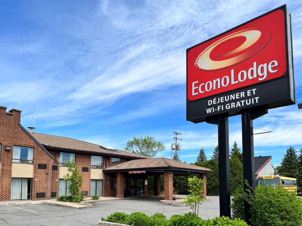 Image of  Econo Lodge Airport Quebec 