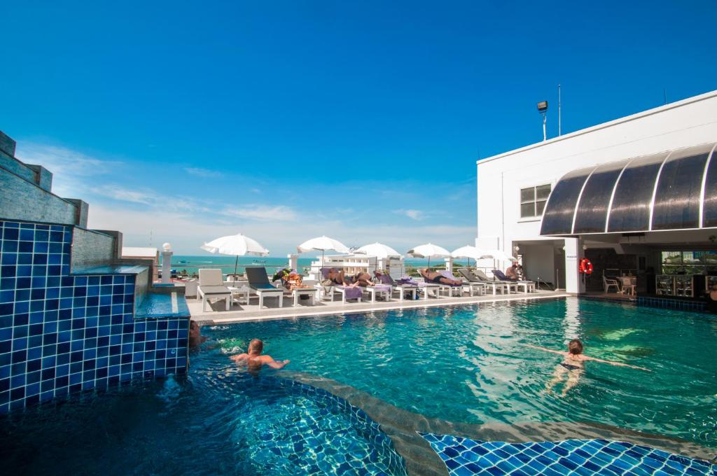 Image of  Flipper House Hotel 