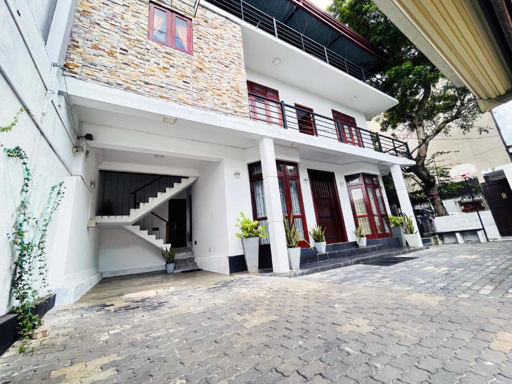 Image of  Welaratne Apartment 
