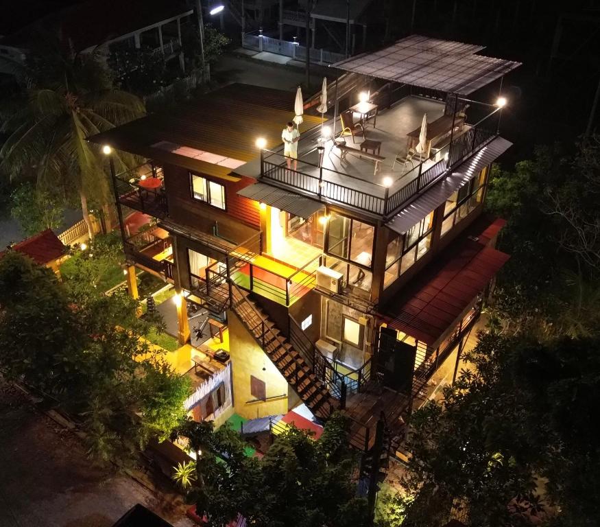 Image of  Golden Mango House 
