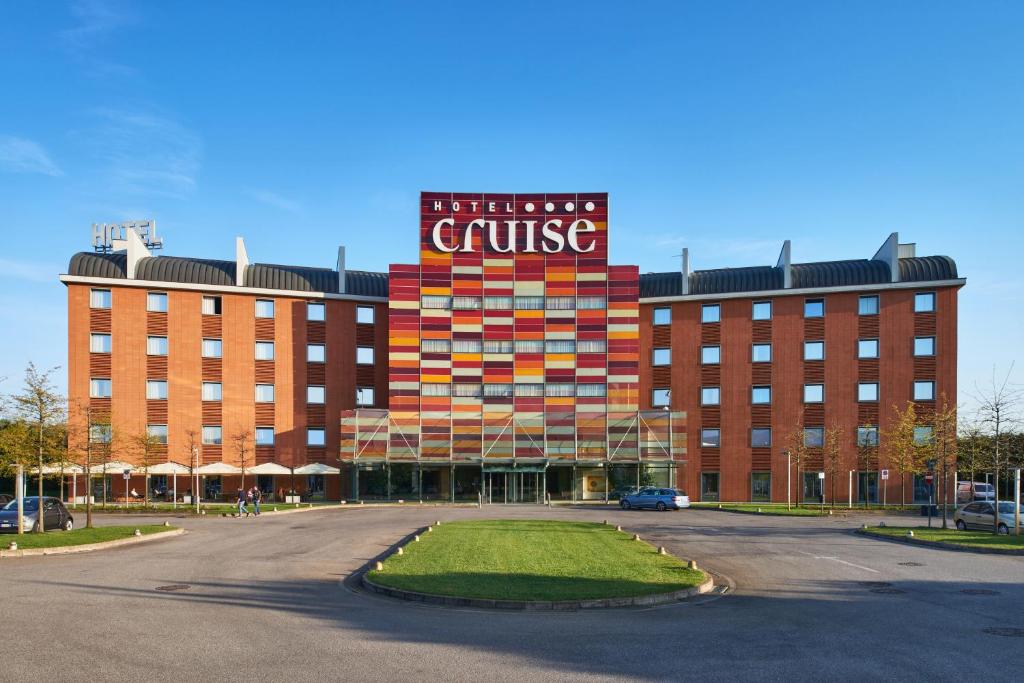 Image of  Hotel Cruise 