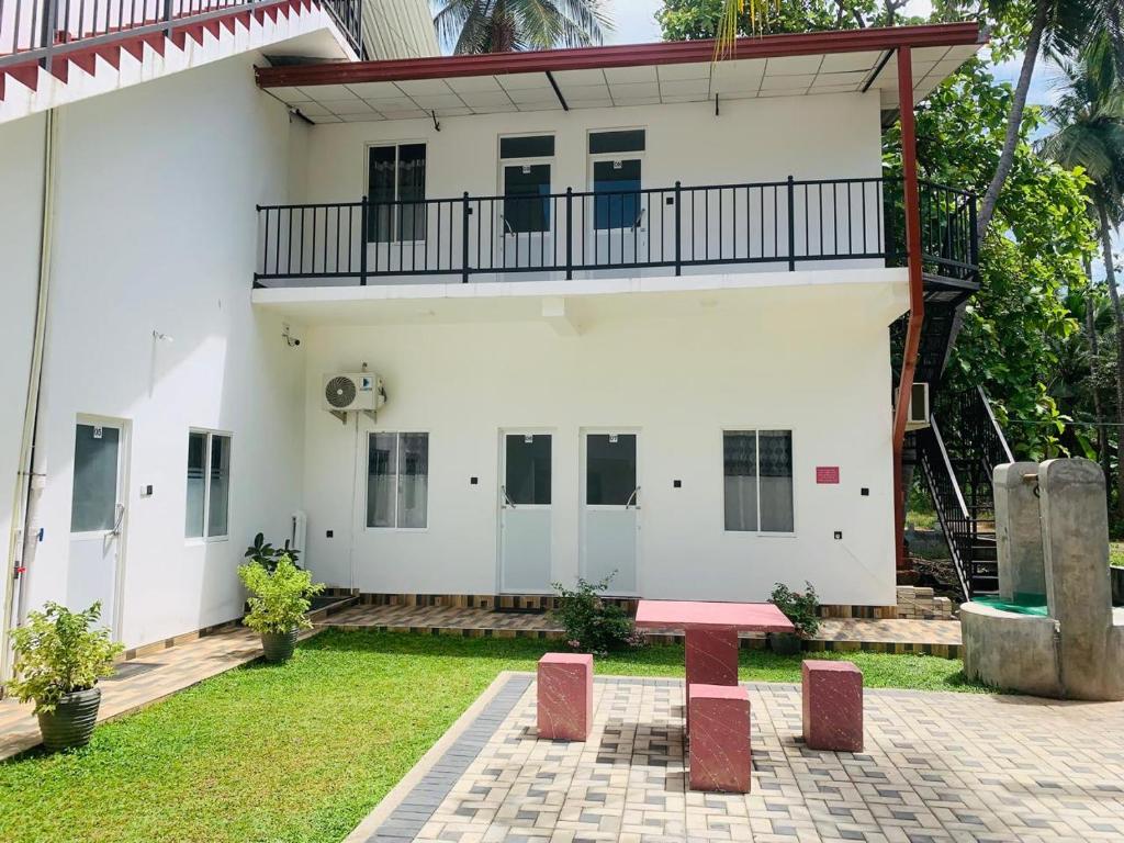 Image of  The Silva Guest 