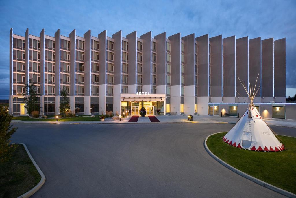Image of  Grey Eagle Resort 