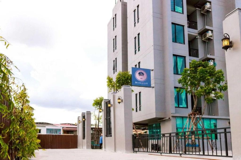 Image of  Dancenter Sukhumvit 107 Hotel 