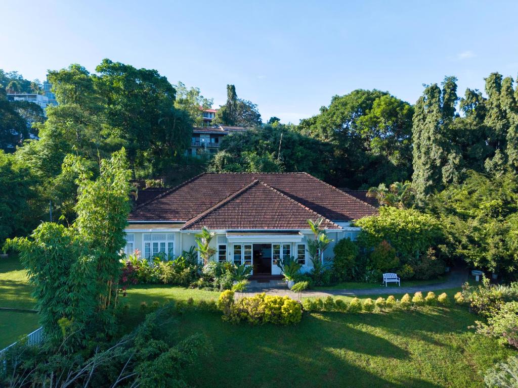 Image of  Castle Hill Bungalow 