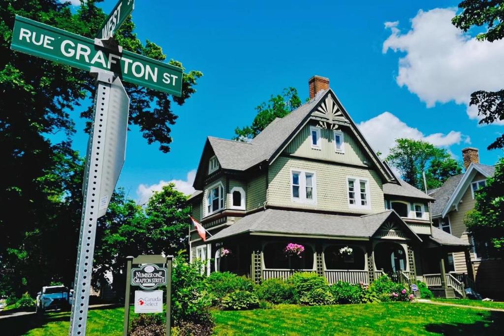 Image of  No 1 Grafton Inn 
