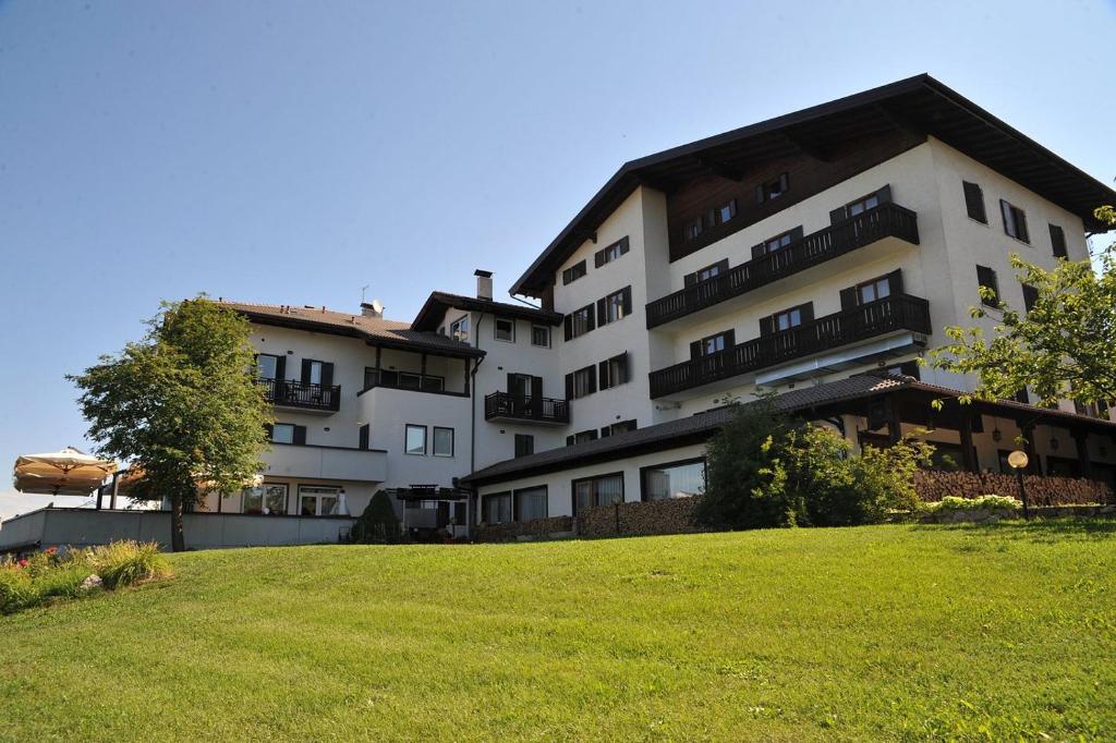 Image of  Enrosadira 