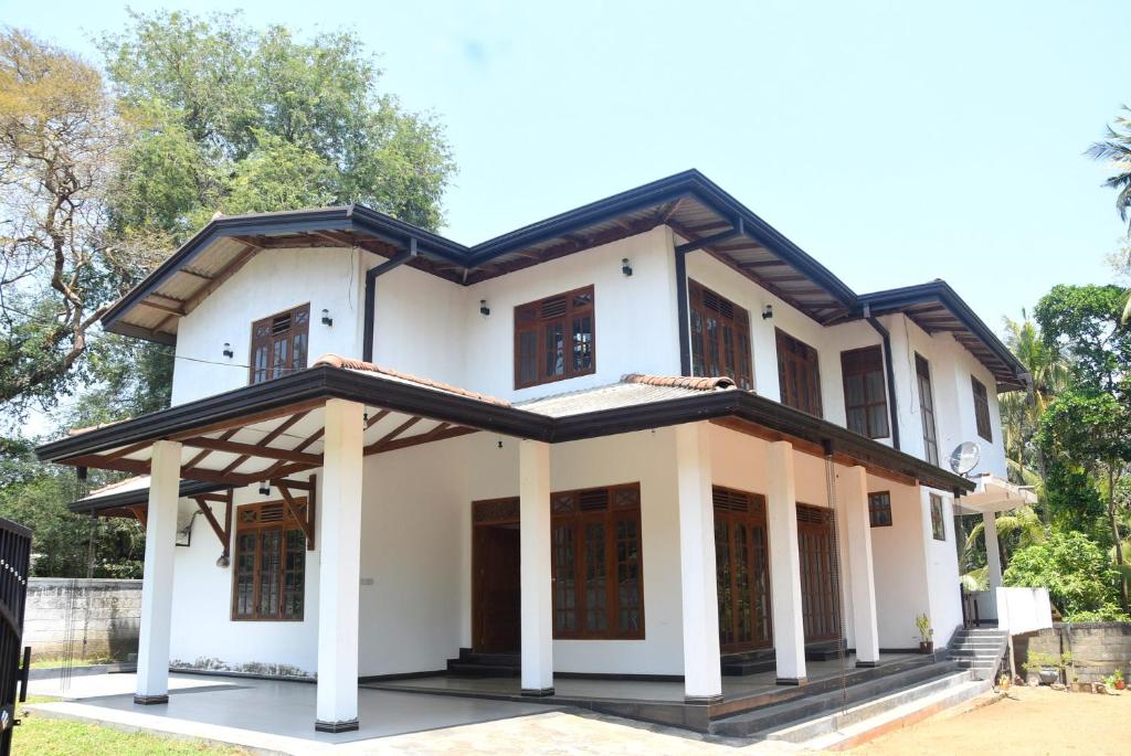 Image of  Silverline Guest House Anuradhapura 
