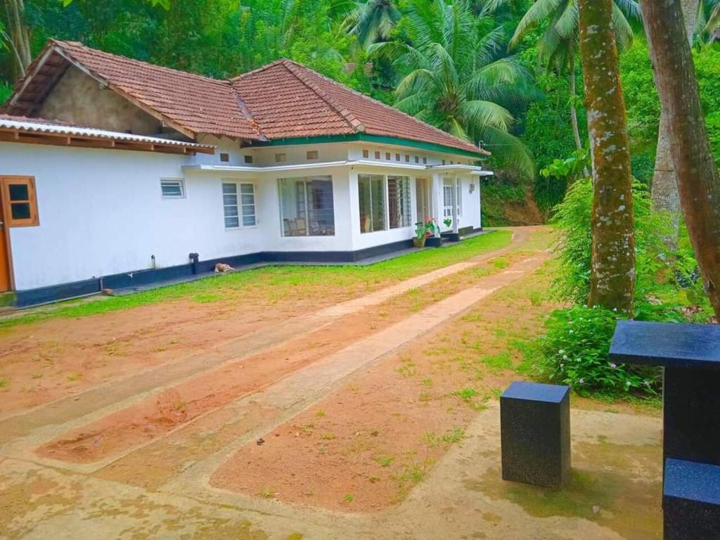 Image of  Bungalow Heights Deniyaya 