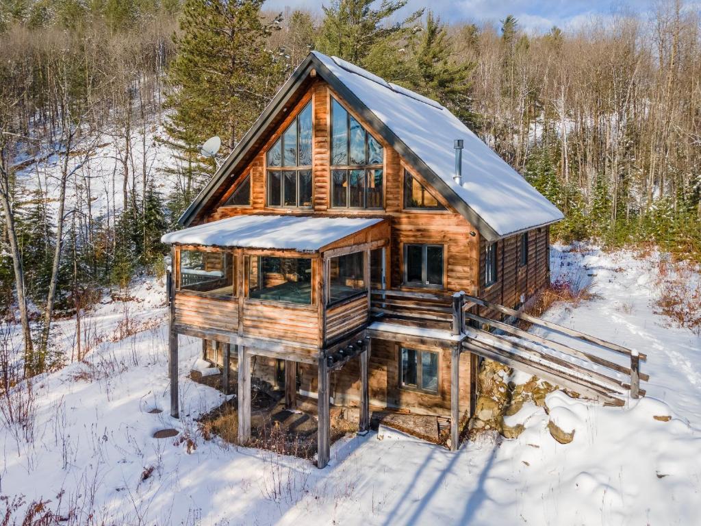 Image of  Top Of The Valley-Val Saint Come- Billiards- Spa-Rustic 