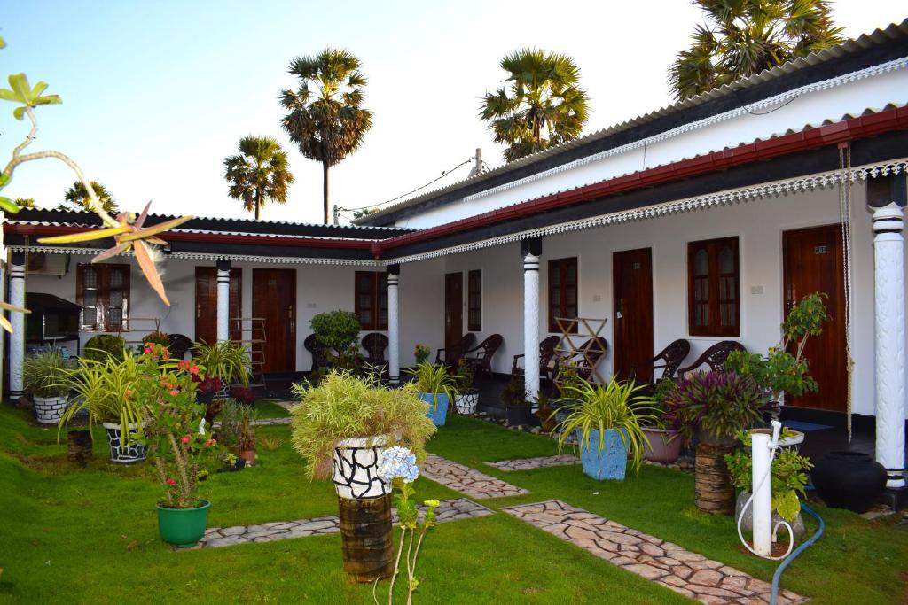 Image of  Hotel Angel Inn Beach 
